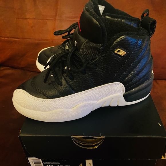 Jordan 12s - Picture 3 of 4